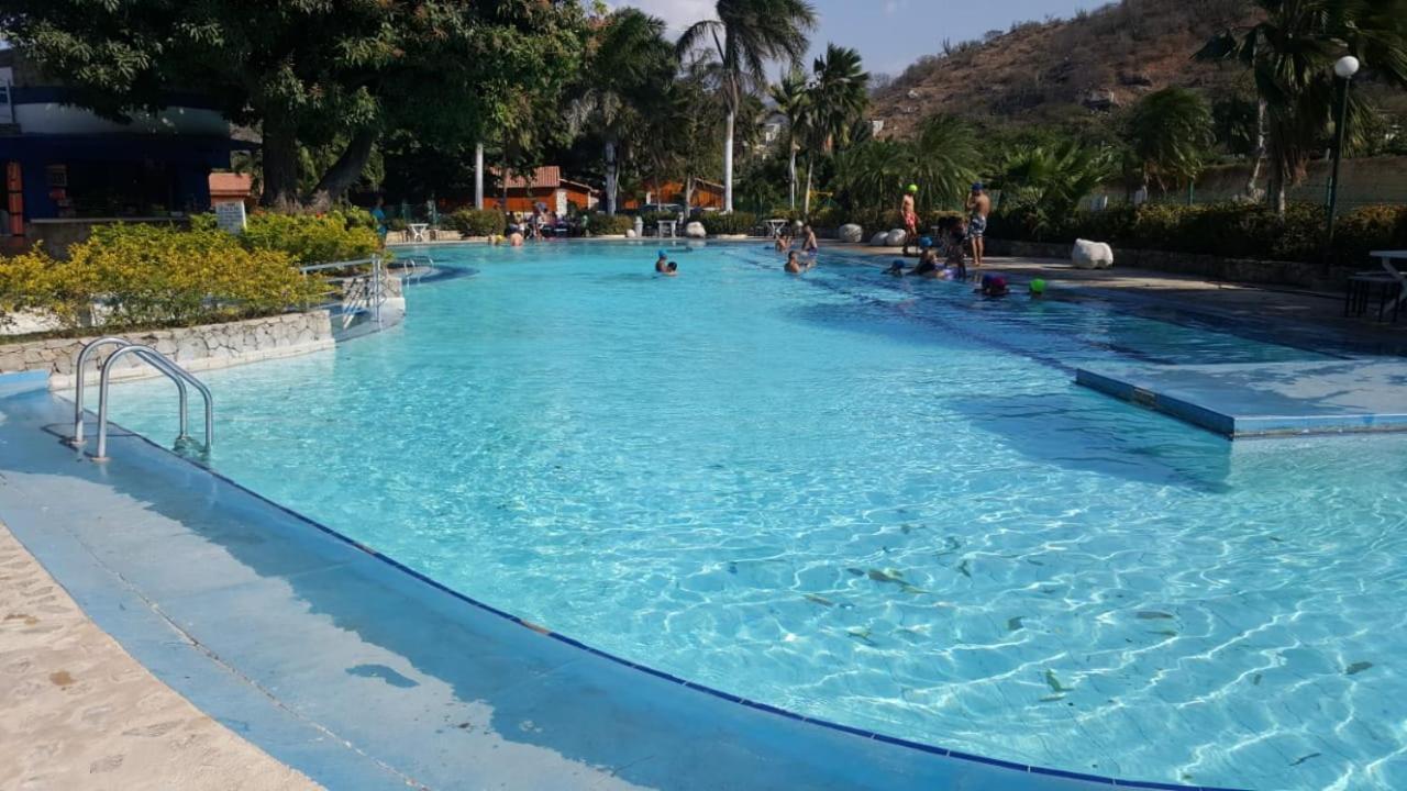 Completo Familias Campestre Privado Con Piscinas, Wifi, Ac 度假居 Santa Marta (Magdalena)